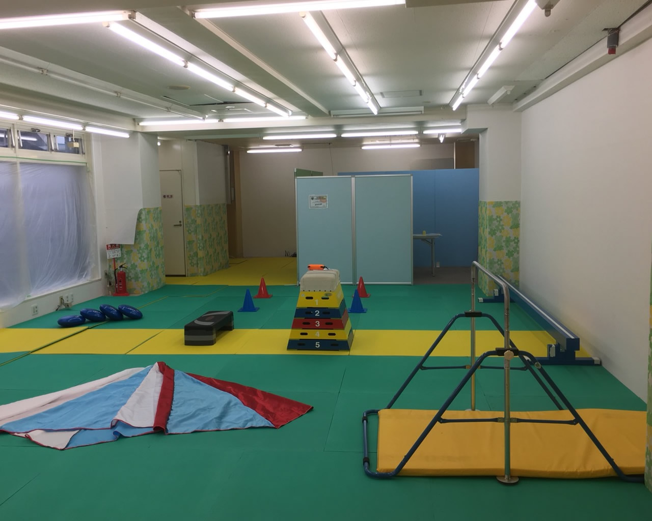 障がい児総合支援　ウキウキはなさく／児童発達支援・放課後等デイサービス／就労継続支援B型／短期入所（ショートステイ）／兵庫 宝塚 山本丸橋　伊丹 中野西 中野東 荻野西　尼崎 南塚口 東園田　池田